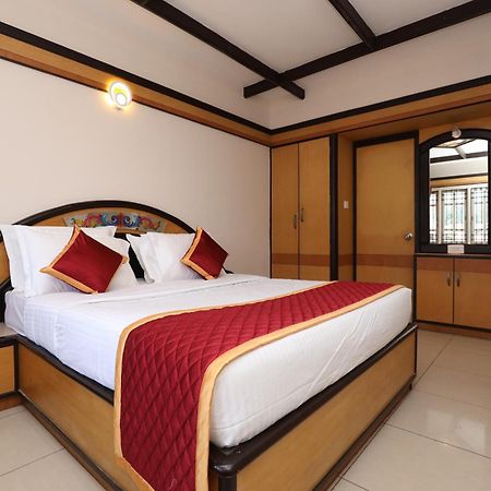Hotel Silver Oak Ooty Dış mekan fotoğraf