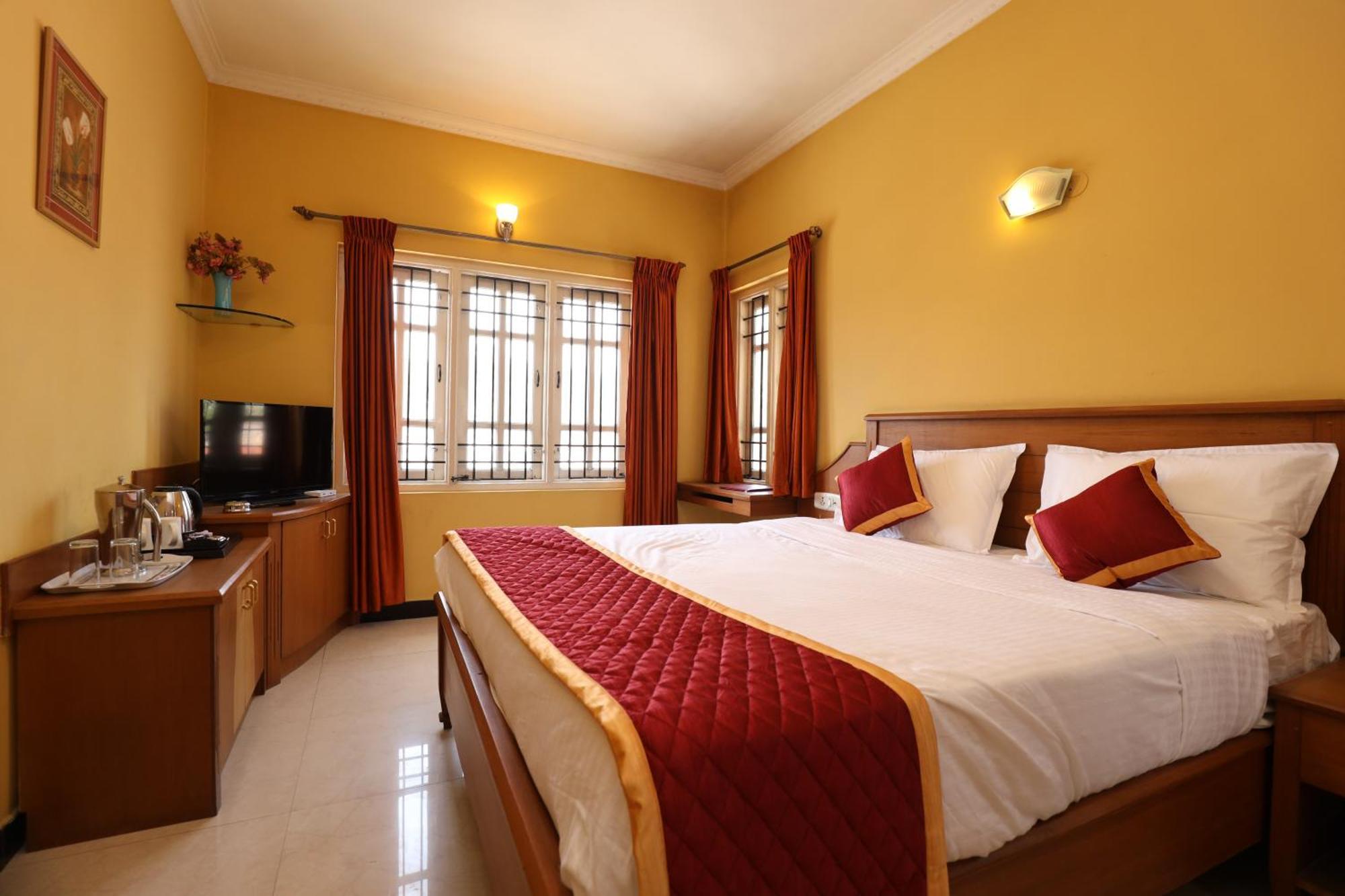 Hotel Silver Oak Ooty Dış mekan fotoğraf