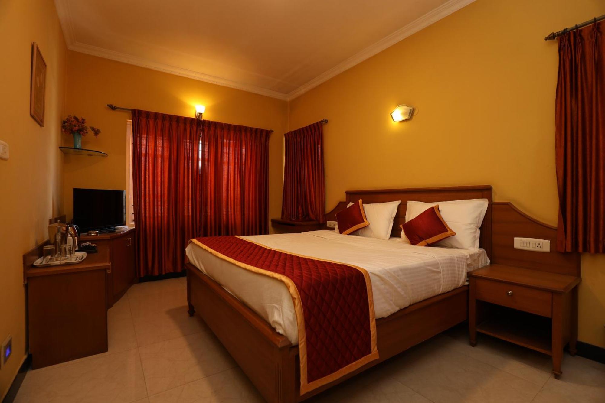 Hotel Silver Oak Ooty Dış mekan fotoğraf