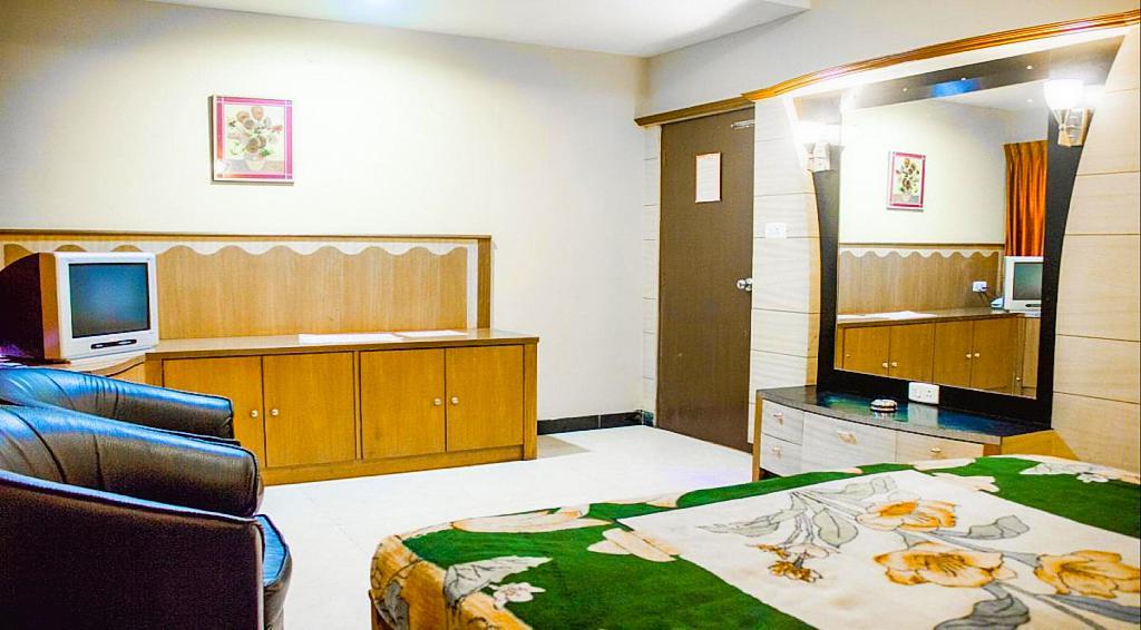 Hotel Silver Oak Ooty Dış mekan fotoğraf